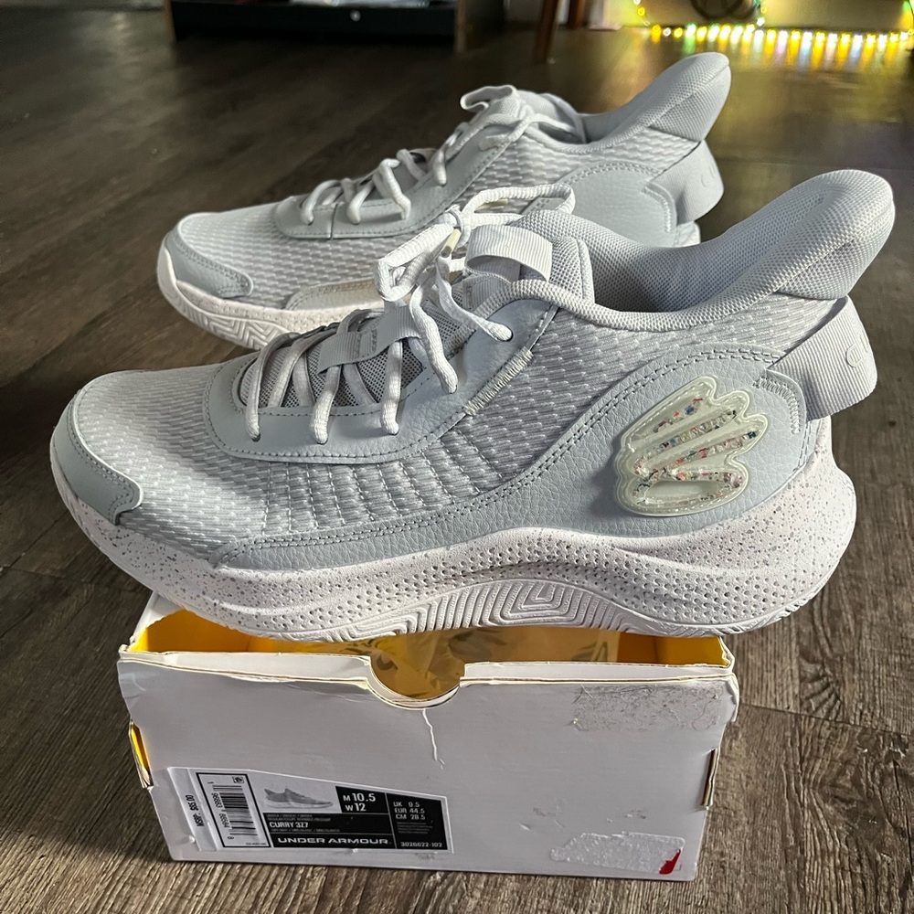 Under Armour Curry 3Z7 Light Gray Athletic Shoes